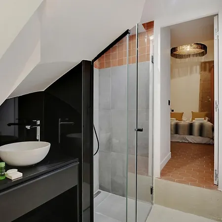 Triplex Douillet - Beaubourg - Temple ホテル