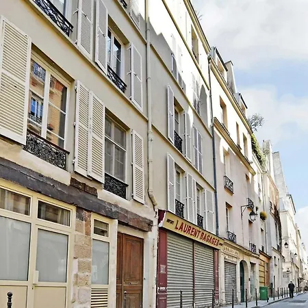 Triplex Douillet - Beaubourg - Temple *